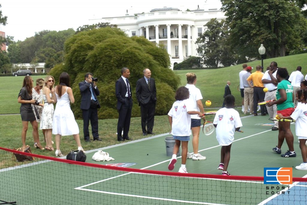 10 AND UNDER TENNIS